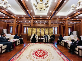 Vice-President for International Affairs of University of Tehran meets with Vice-President of  Peking University