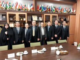 A high ranking Chinese judicial delegation meets with UT Vice President for International Affairs