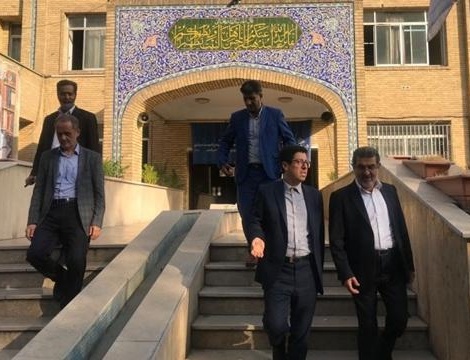 بازدید معاون اداری مالی دانشگاه تهران دانشکده الهیات معارف اسلامی