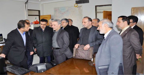 بازدید هیأت رئیسه دانشگاه تهران از شبکه لرزهنگاری اصفهان