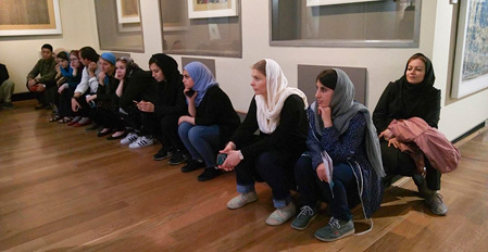 بازدید فارسیآموزان مؤسسه لغتنامه دهخدا و مرکز بینالمللی آموزش زبان فارسی دانشگاه تهران از موزههای تهران