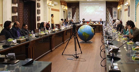 نشست «علم در ایران» در دانشکده مطالعات جهان برگزار شد